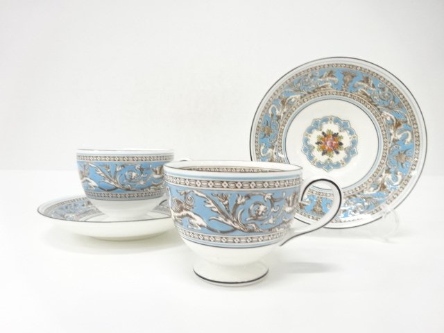 Pottery & Ceramics